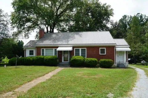 Charming Home Near Staunton River