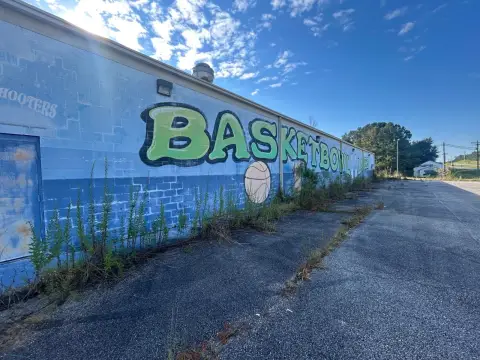 Former Bowling & Family Fun Center