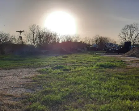 Commercial Lot in Hallettsville, TX