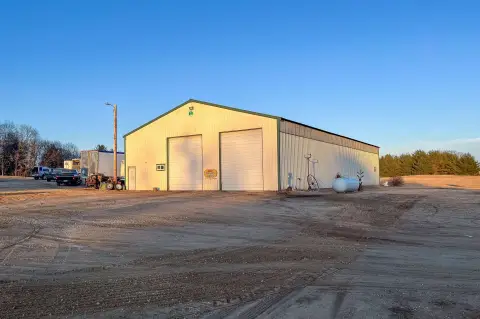 Versatile Commercial/Agricultural Property in Coloma