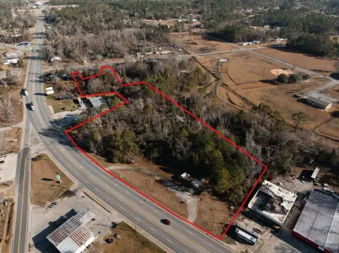 Commercial Lot in Prime Location