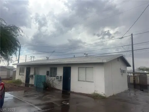 5-Unit Single-Story Apartment Property