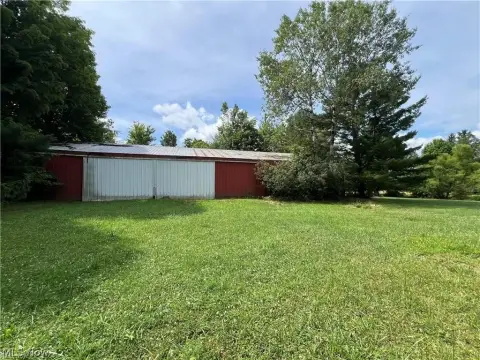 Riverfront Recreational Land with Hangar