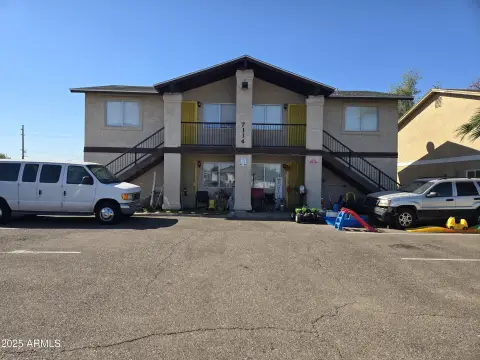 Glendale Fourplex: Income Opportunity