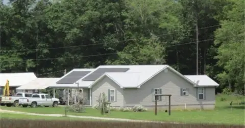 Uvalda Farm with Peaceful Home