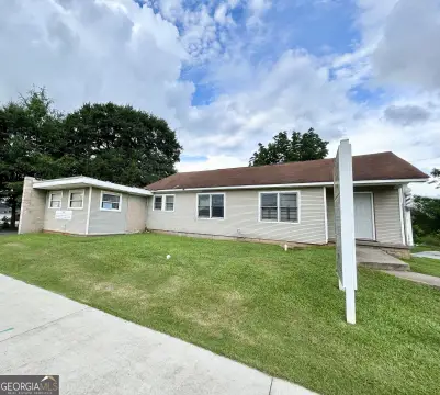 M-1 Flex Property with Outbuilding