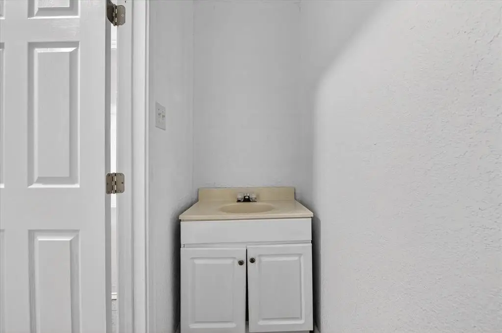 Picture 16