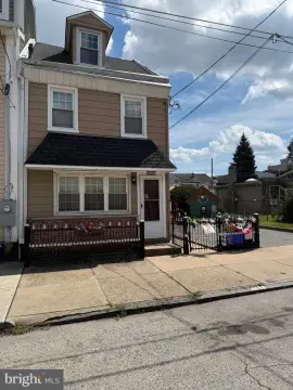 Philadelphia Duplex with Subdivision Potential