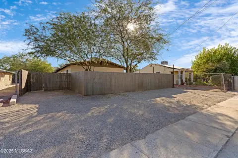Remodeled Duplex in South Tucson