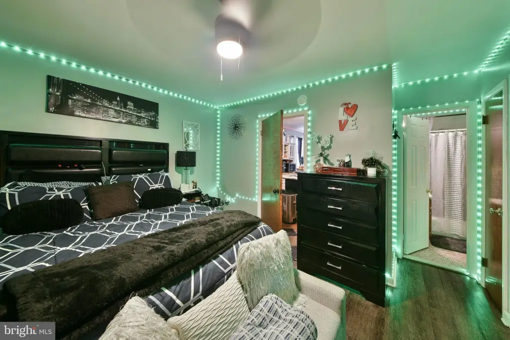 Picture 8