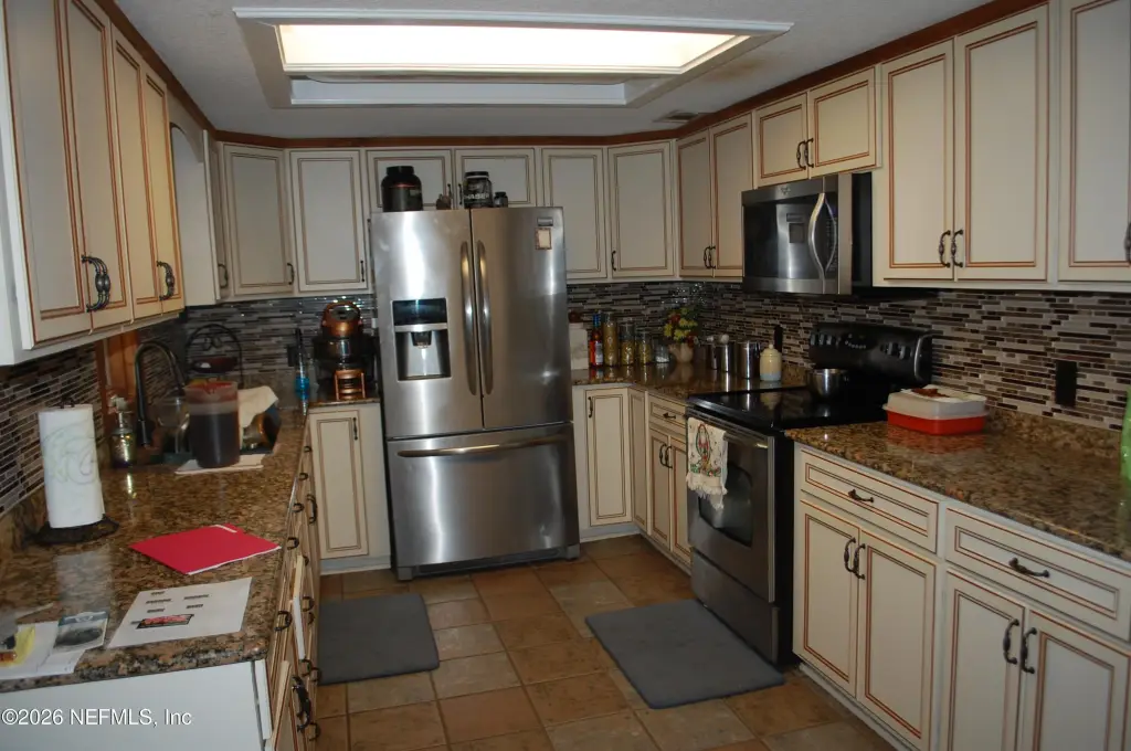 Picture 12