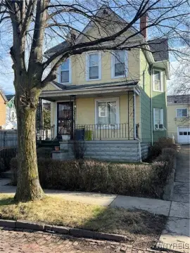 Hamlin Park Multifamily Property