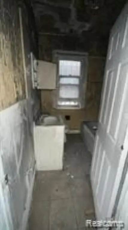 Picture 7