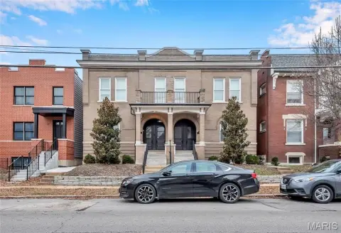 Renovated Duplex Near The Grove