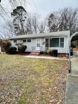 Charming Ranch in South Boston