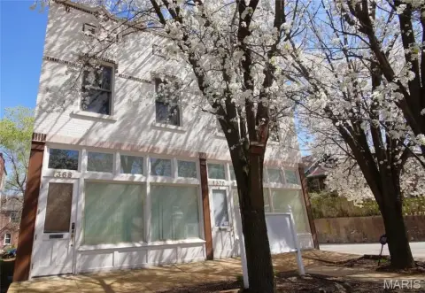 Mixed-Use Building Near Forest Park