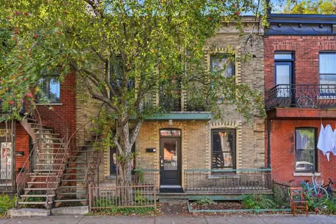 Duplex with Terraces