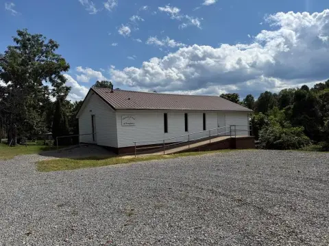 Commercial Building in Oak Hill