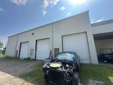 Commercial Property on 7.5 Acres