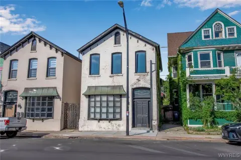 Allentown Two-Unit with Custom Features