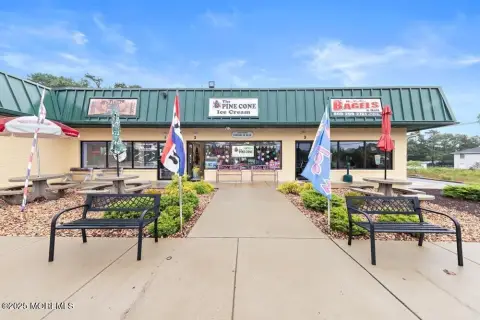 Turn-Key Ice Cream Shop