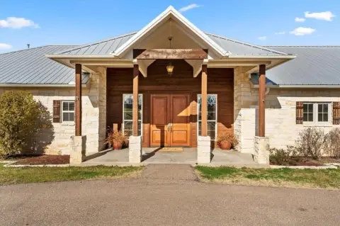 Mount Pleasant Ranch Home on Acreage