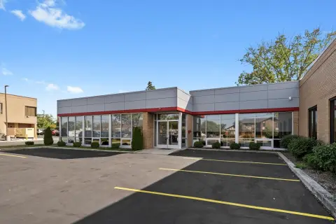 Updated Office in Oakbrook Terrace