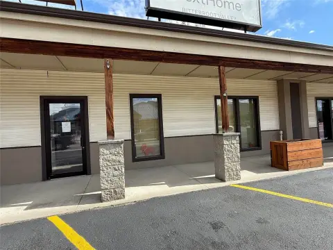 Highway 93 Commercial Space