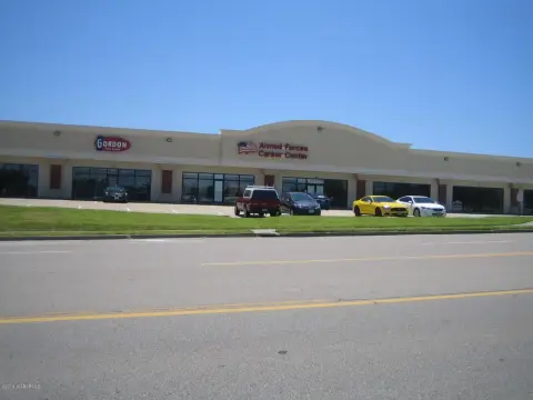 Jefferson City Retail Space Available