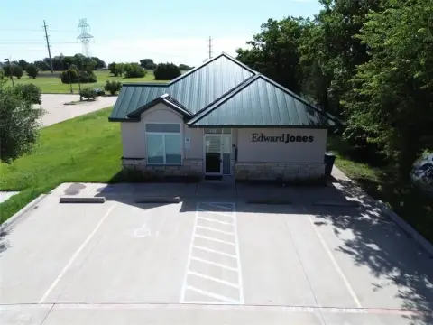 DeSoto Office Building For Rent