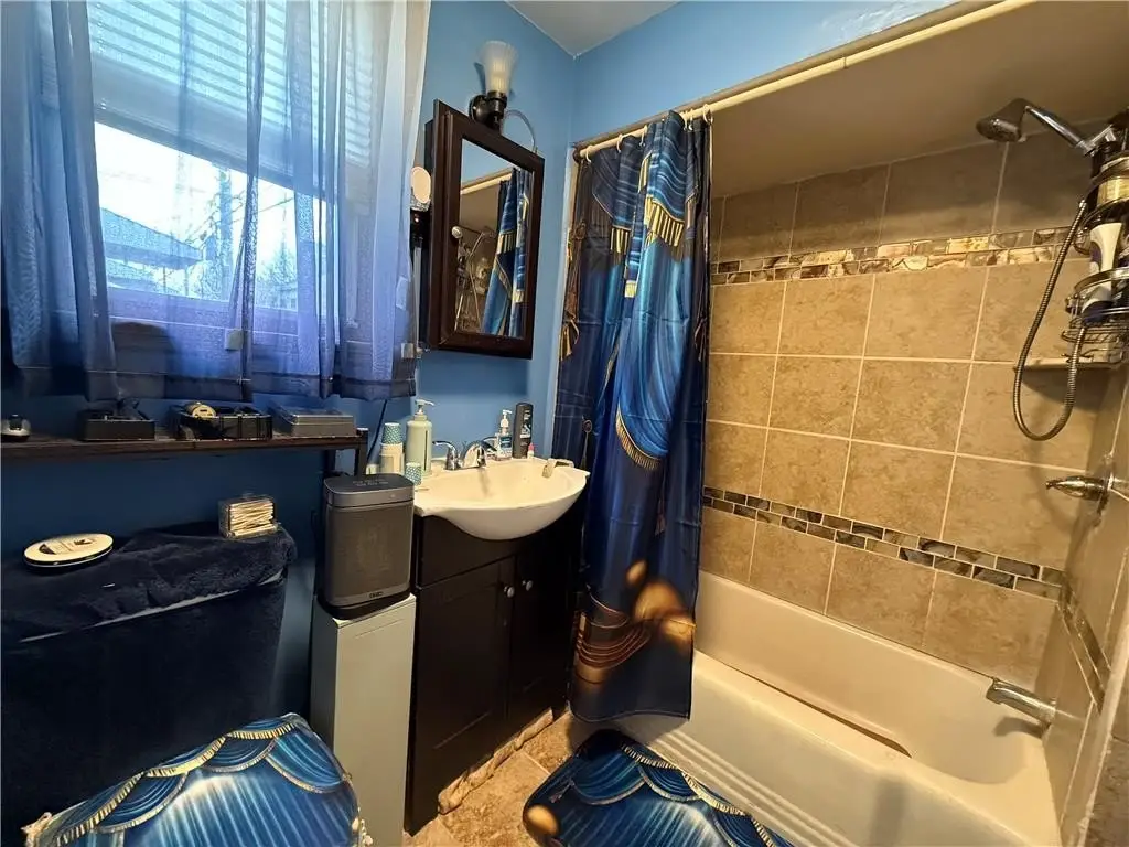 Picture 11