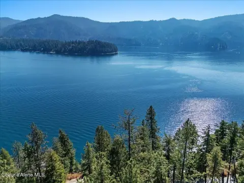 Hayden Lake Waterfront Lot