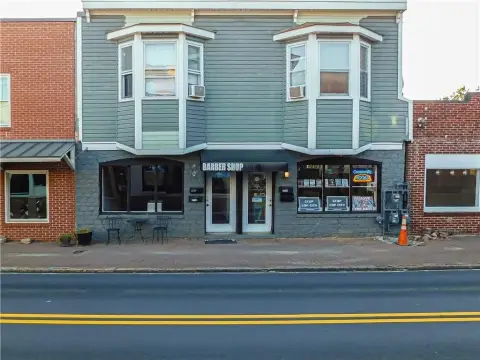 Mixed-Use Building in Stone Mountain