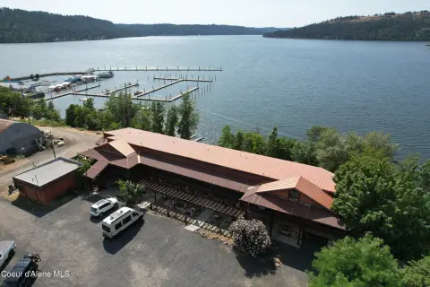 Lakeview Lodge Hotel in Harrison