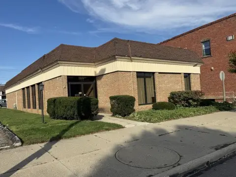 Mixed-Use Building with Warehouse Space