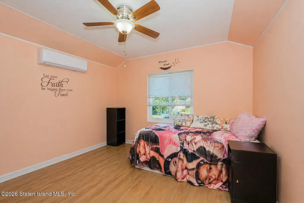 Picture 12