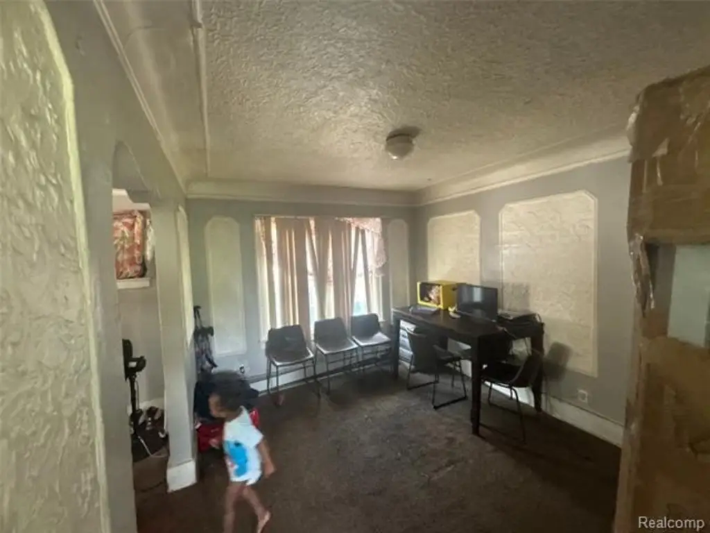 Picture 12
