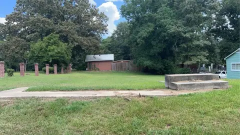 Buildable Residential Lot in Laurel
