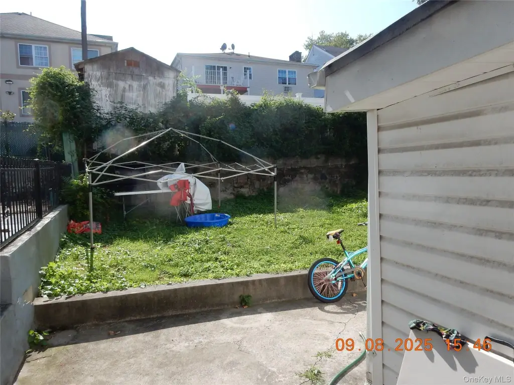Picture 4