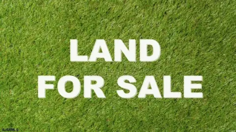 Residential Lot in Ravenwood East