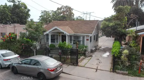Koreatown Duplex with Development Potential