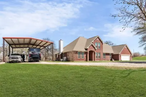 Equestrian Ranch with Modern Home