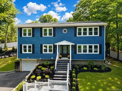 Renovated Duplex with Garage