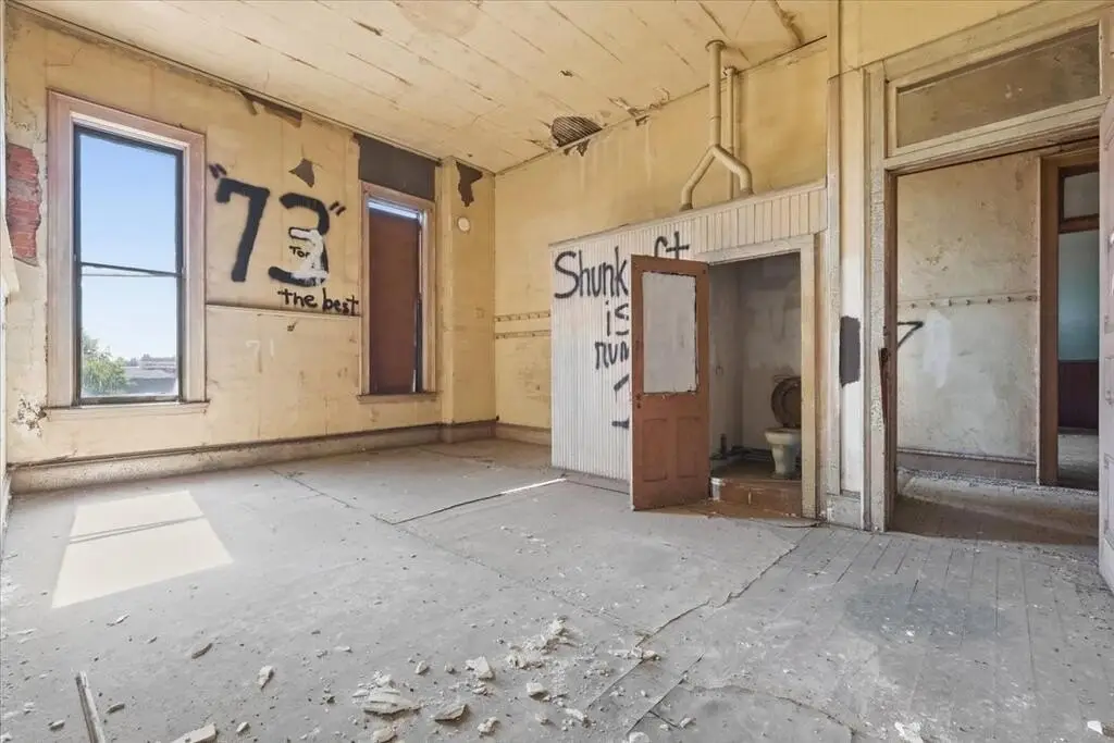 Picture 28
