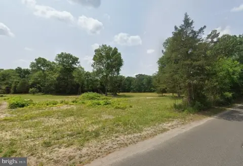 Spacious Vacant Land Homesite