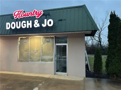 Turnkey Donut Shop For Sale