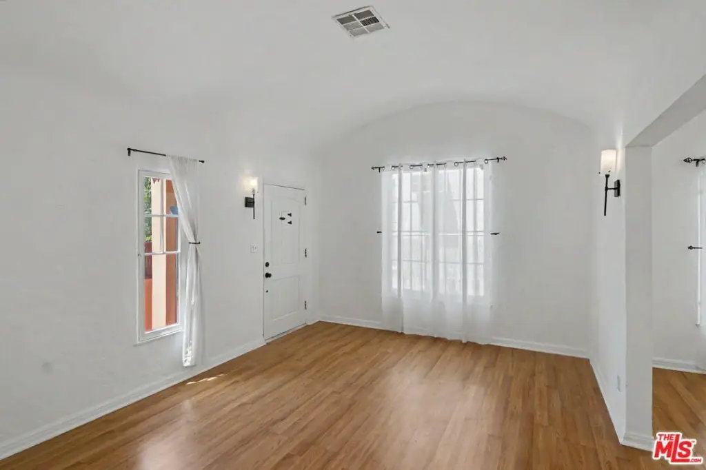 Picture 8