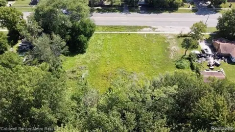 Commercial Land