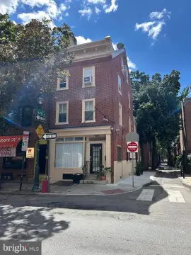 Triplex in Washington Square West
