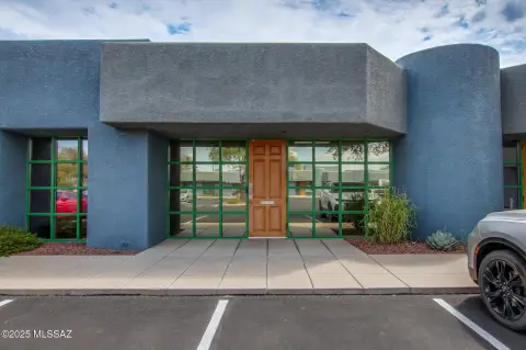 Tucson Commercial Office For Sale